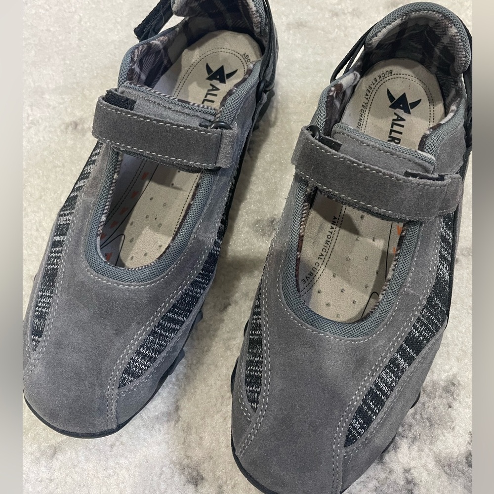 Mephisto Allrounder Niro Mary Jane Sneaker  Size 9.5